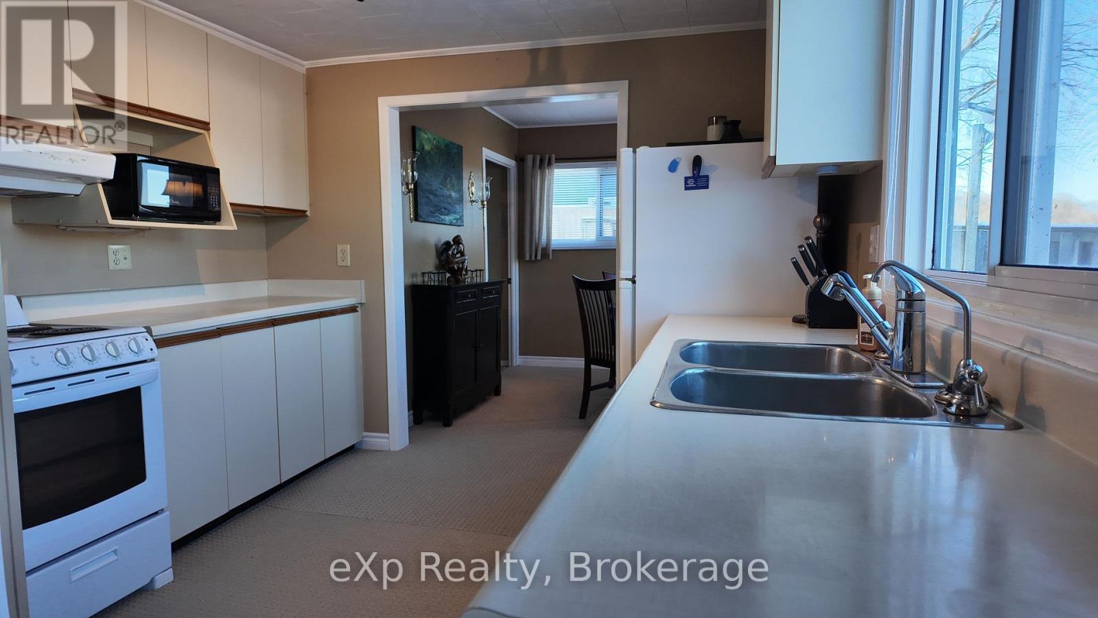 209 Lake Rosalind Road 2, Brockton, Ontario  N4N 3B9 - Photo 8 - X11918242