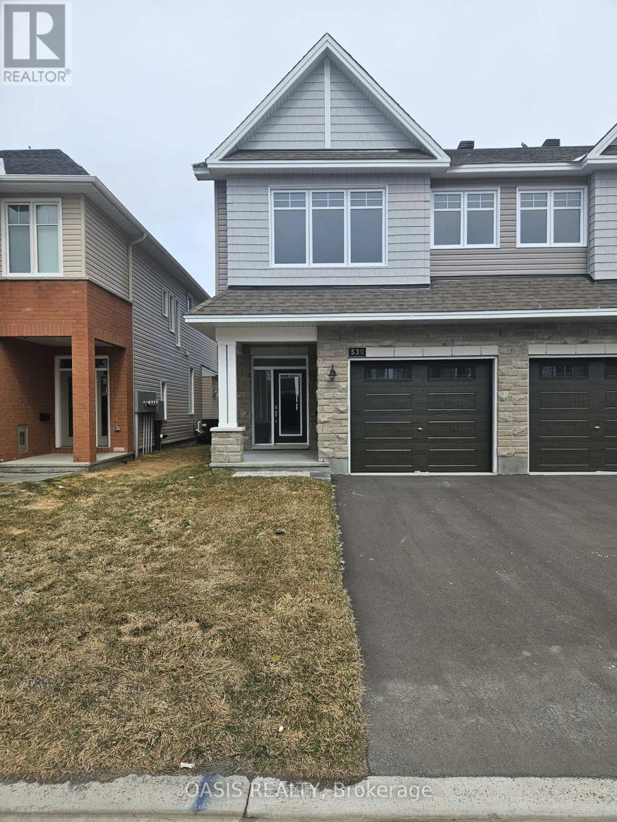 Property at 530 SONMARG CRESCENT image 3