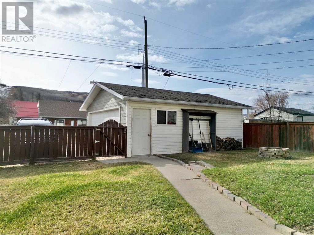 10414 90 Street, Peace River, Alberta  T8S 1P1 - Photo 10 - A2211952