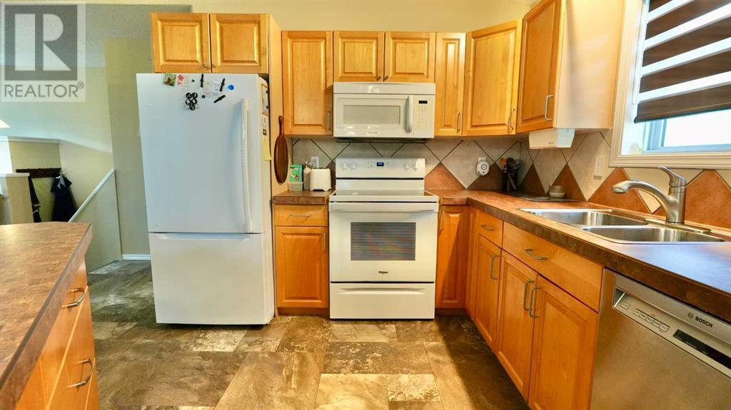 10414 90 Street, Peace River, Alberta  T8S 1P1 - Photo 30 - A2211952