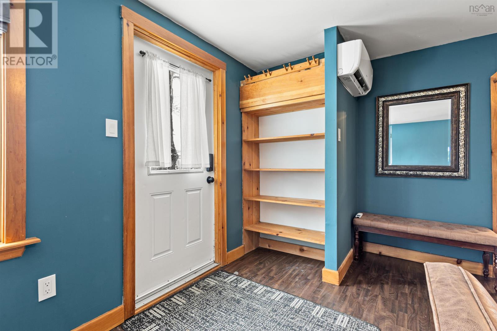 Property at 202 Gaspereau Avenue image 4