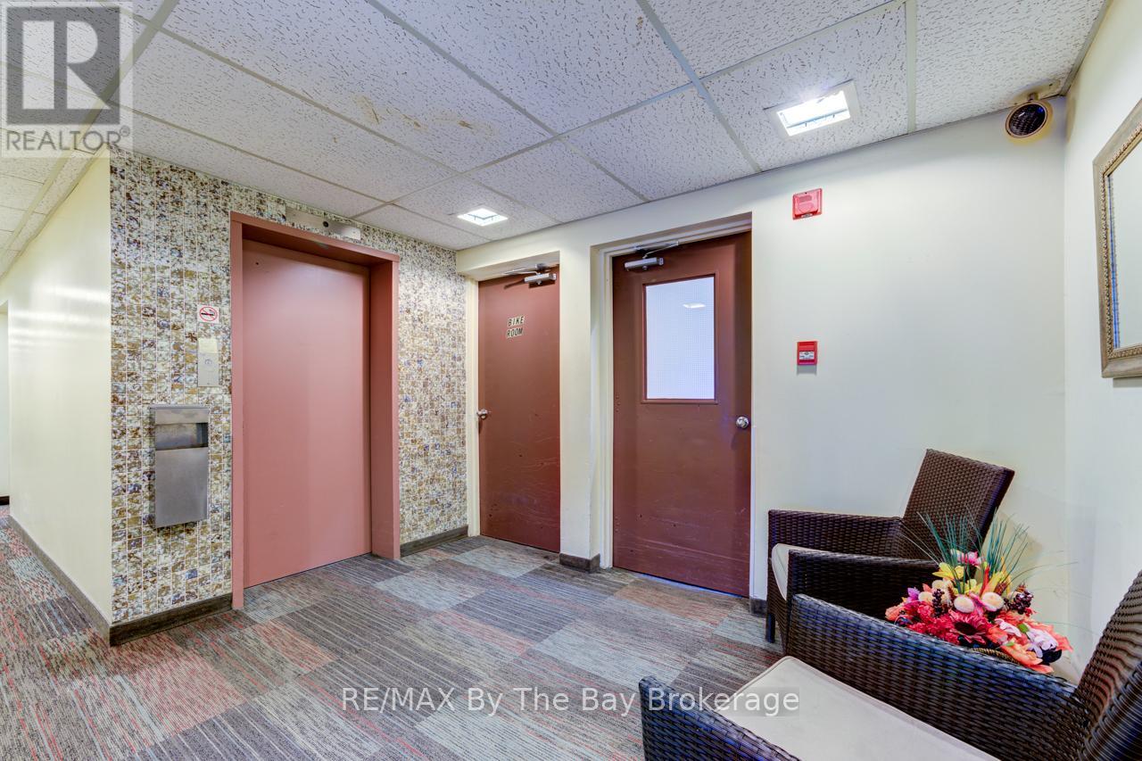 309 - 184 Eighth Street W, Collingwood, Ontario  L9Y 2C8 - Photo 4 - S12083805