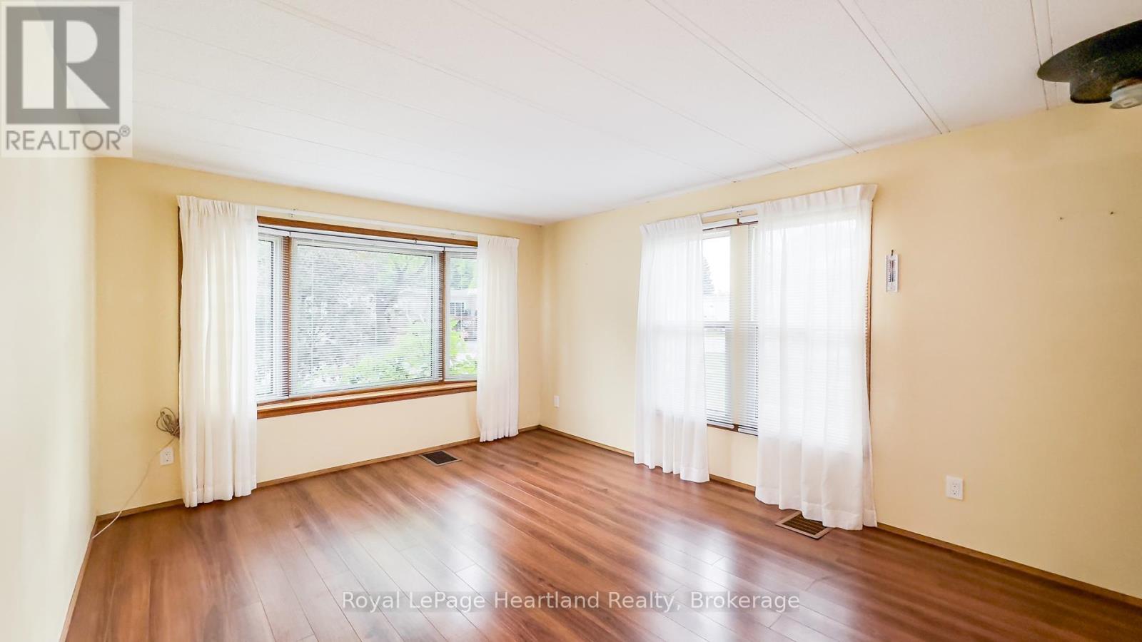 39 Cranberry Drive, Ashfield-Colborne-Wawanosh, Ontario  N7A 3Y3 - Photo 13 - X12083803