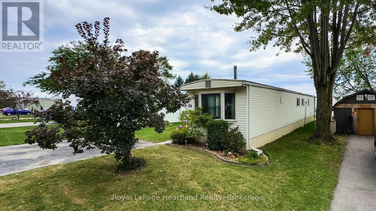 39 Cranberry Drive, Ashfield-Colborne-Wawanosh, Ontario  N7A 3Y3 - Photo 37 - X12083803
