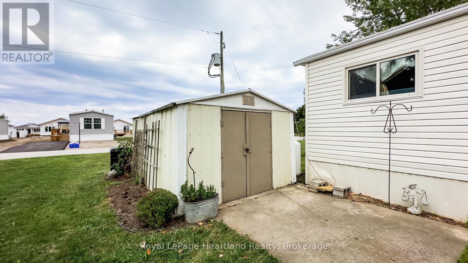 39 Cranberry Drive, Ashfield-Colborne-Wawanosh, Ontario  N7A 3Y3 - Photo 40 - X12083803