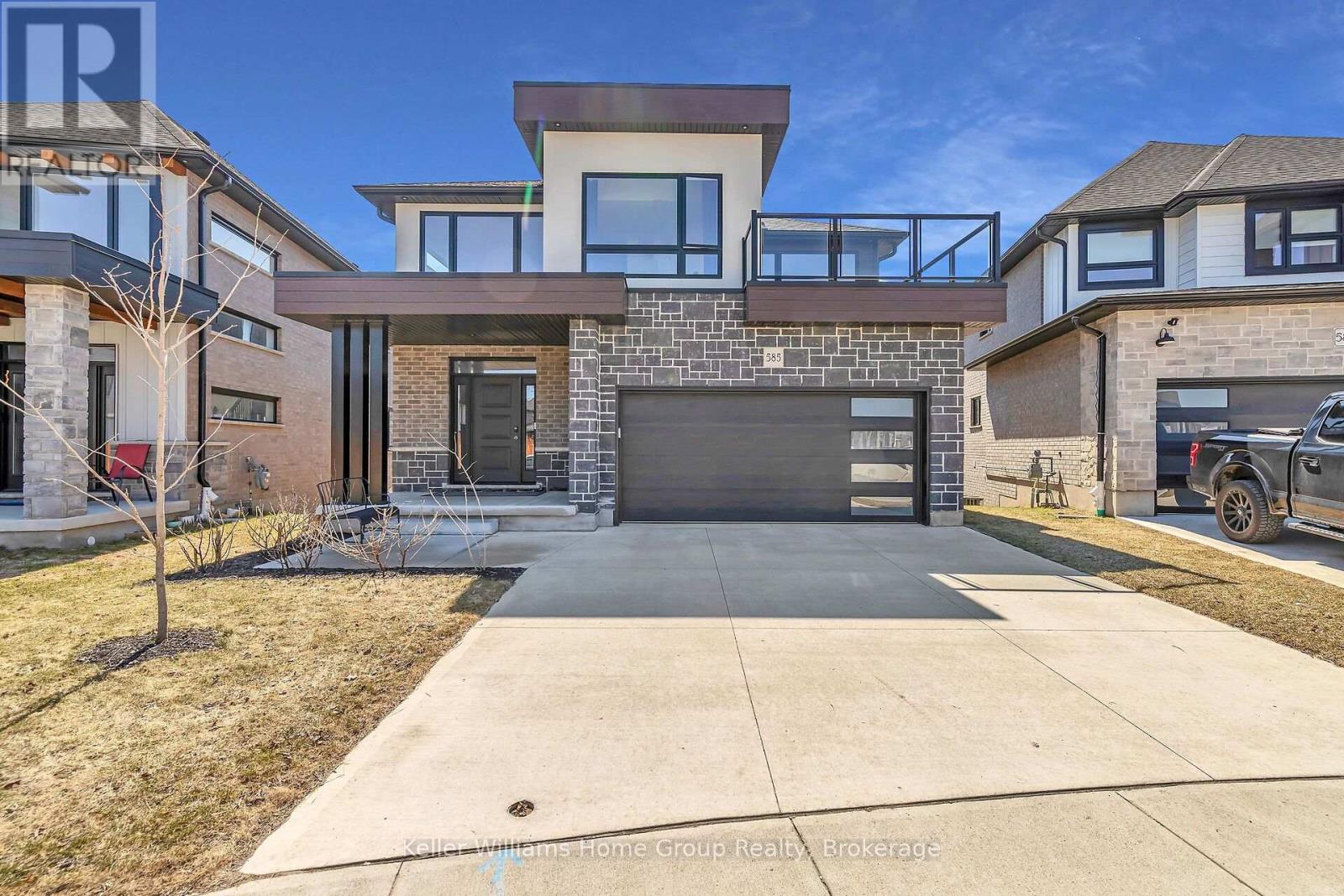 585 DOONWOODS CRESCENT, Kitchener, Ontario