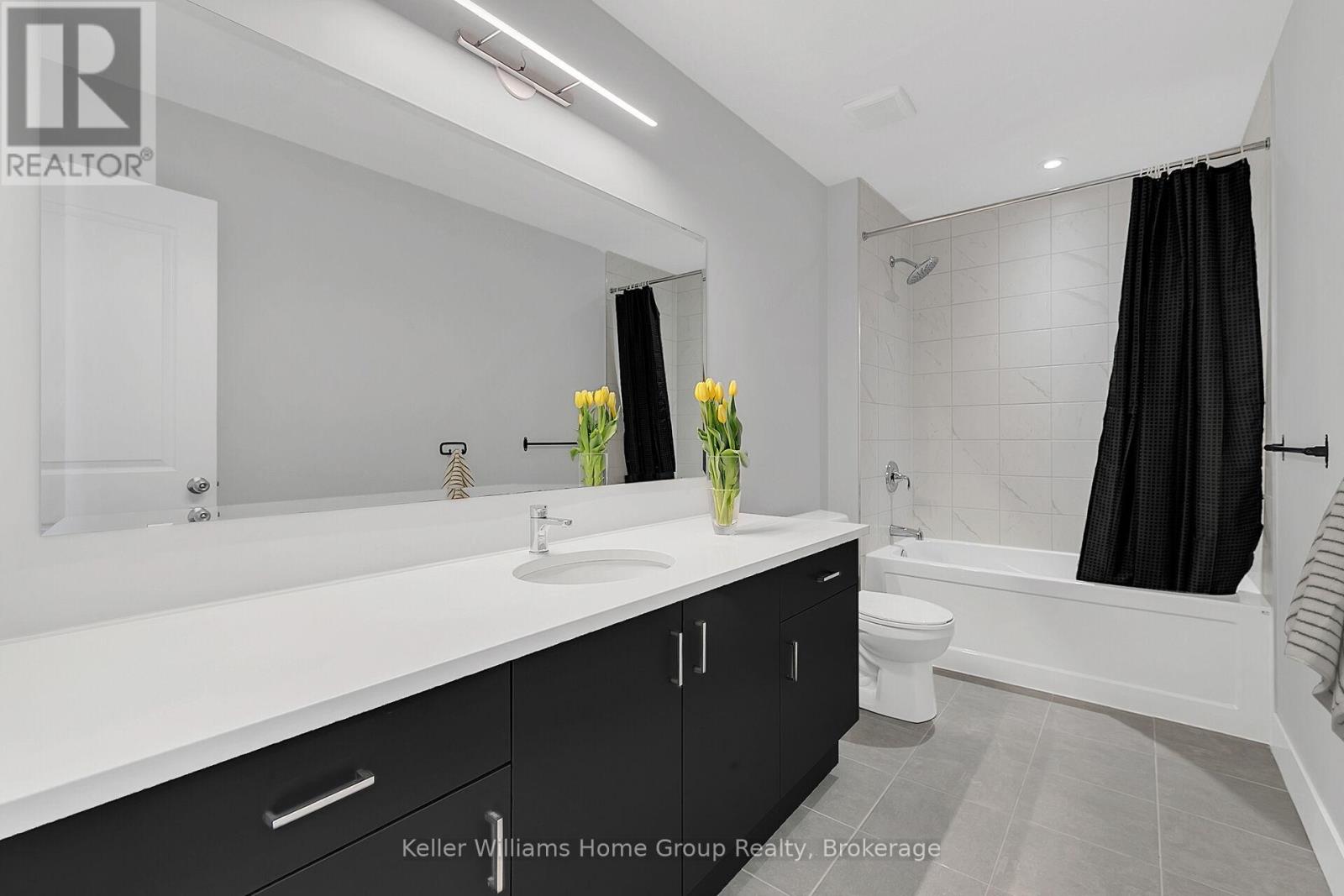 585 Doonwoods Crescent, Kitchener, Ontario  N0P 0E6 - Photo 38 - X12083819
