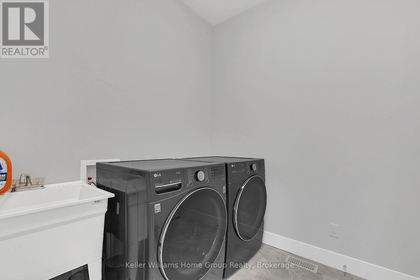585 Doonwoods Crescent, Kitchener, Ontario  N0P 0E6 - Photo 39 - X12083819
