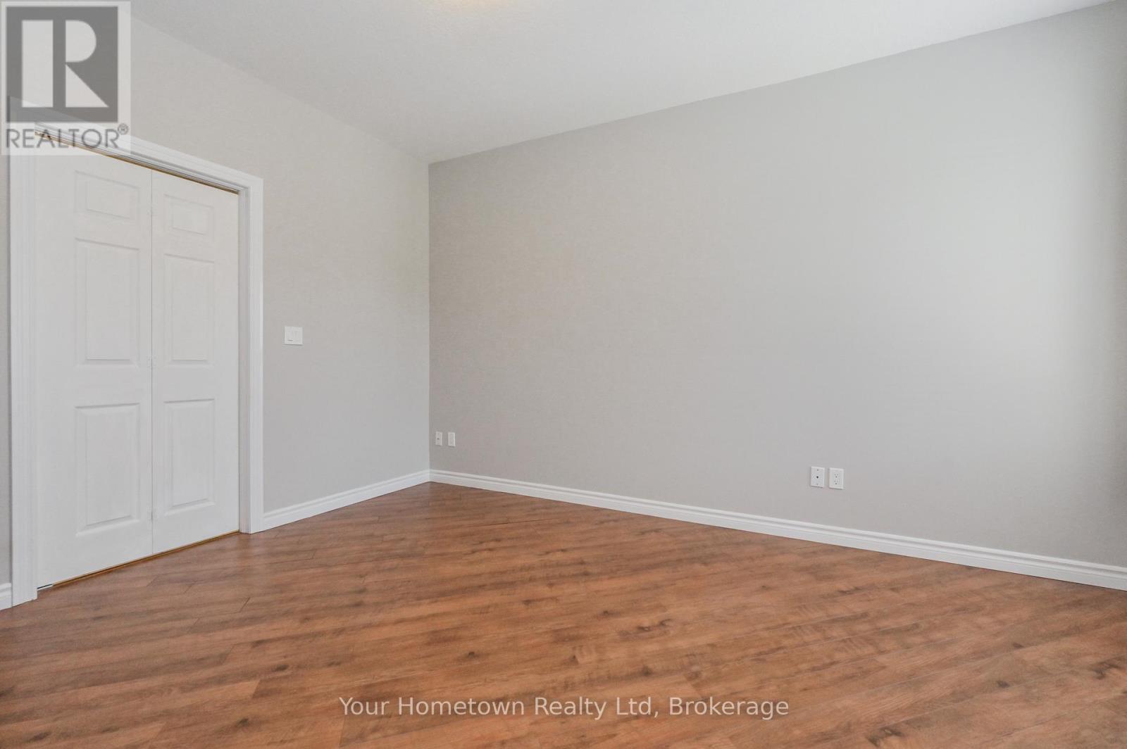 212 - 760 Woodhill Drive, Centre Wellington (Fergus), Ontario  N1M 3W5 - Photo 28 - X12083847