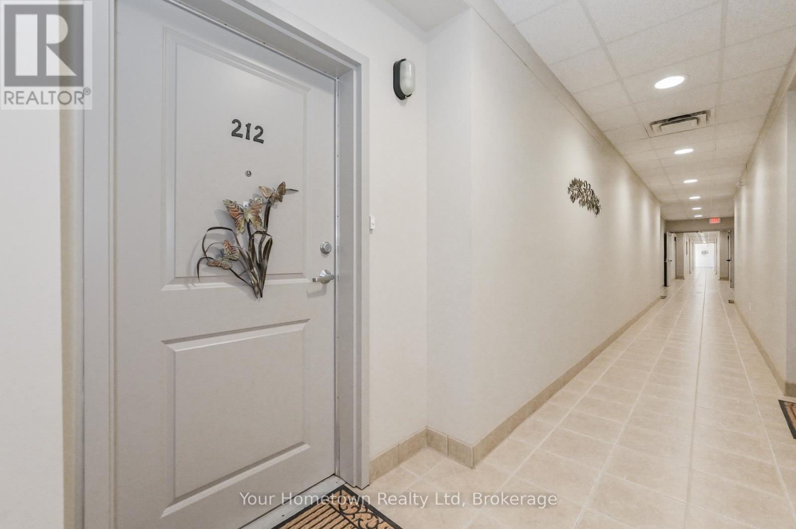 212 - 760 Woodhill Drive, Centre Wellington (Fergus), Ontario  N1M 3W5 - Photo 32 - X12083847