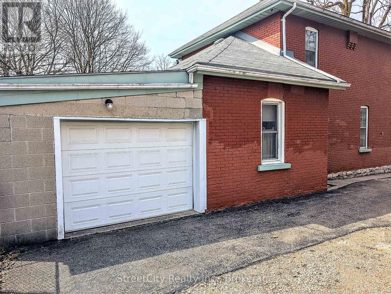 25 Guelph Street, Stratford, Ontario  N5A 3W6 - Photo 26 - X12083855
