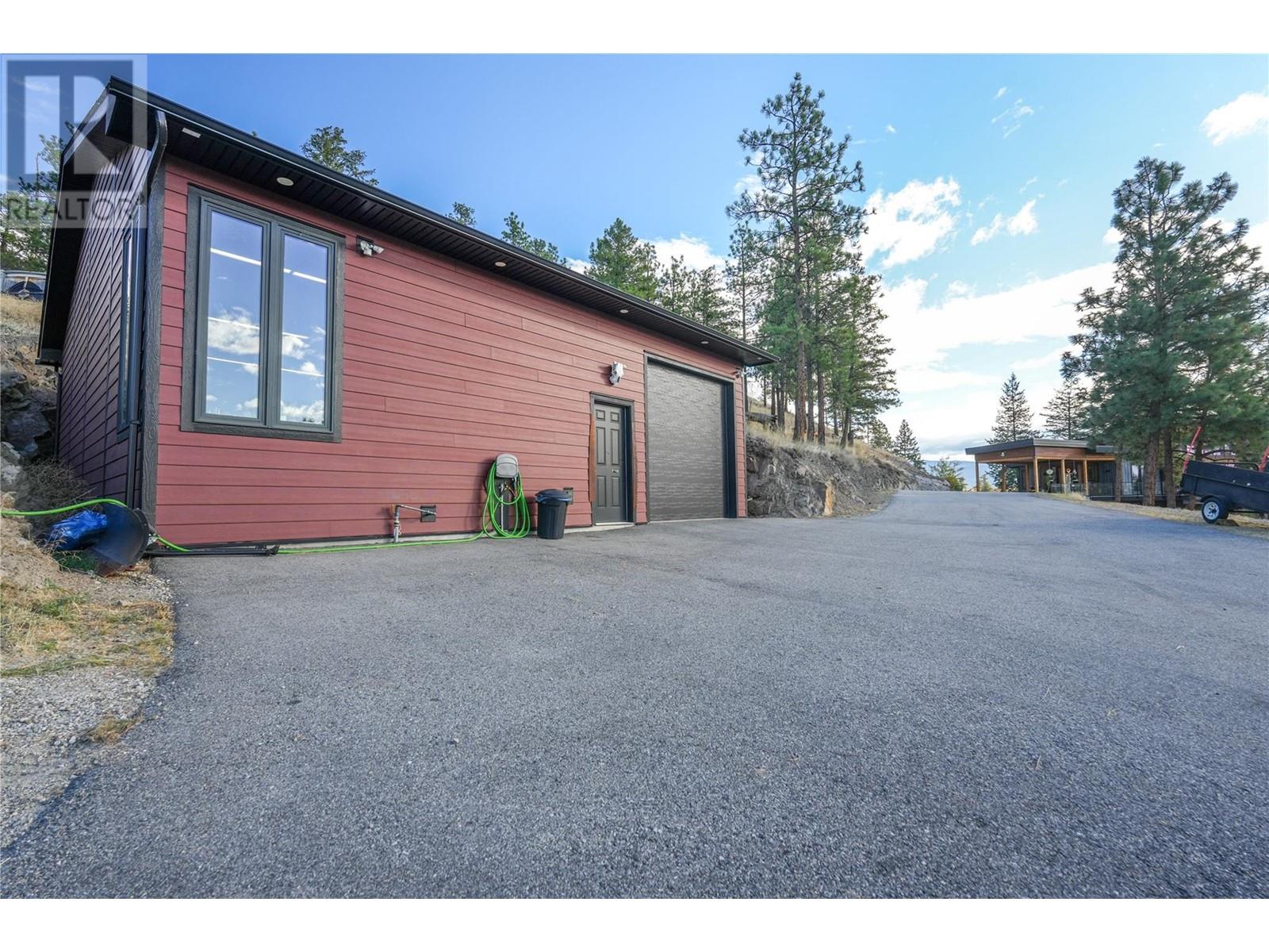 13710 Summergate Drive, Summerland, British Columbia  V0H 1Z8 - Photo 18 - 10343117