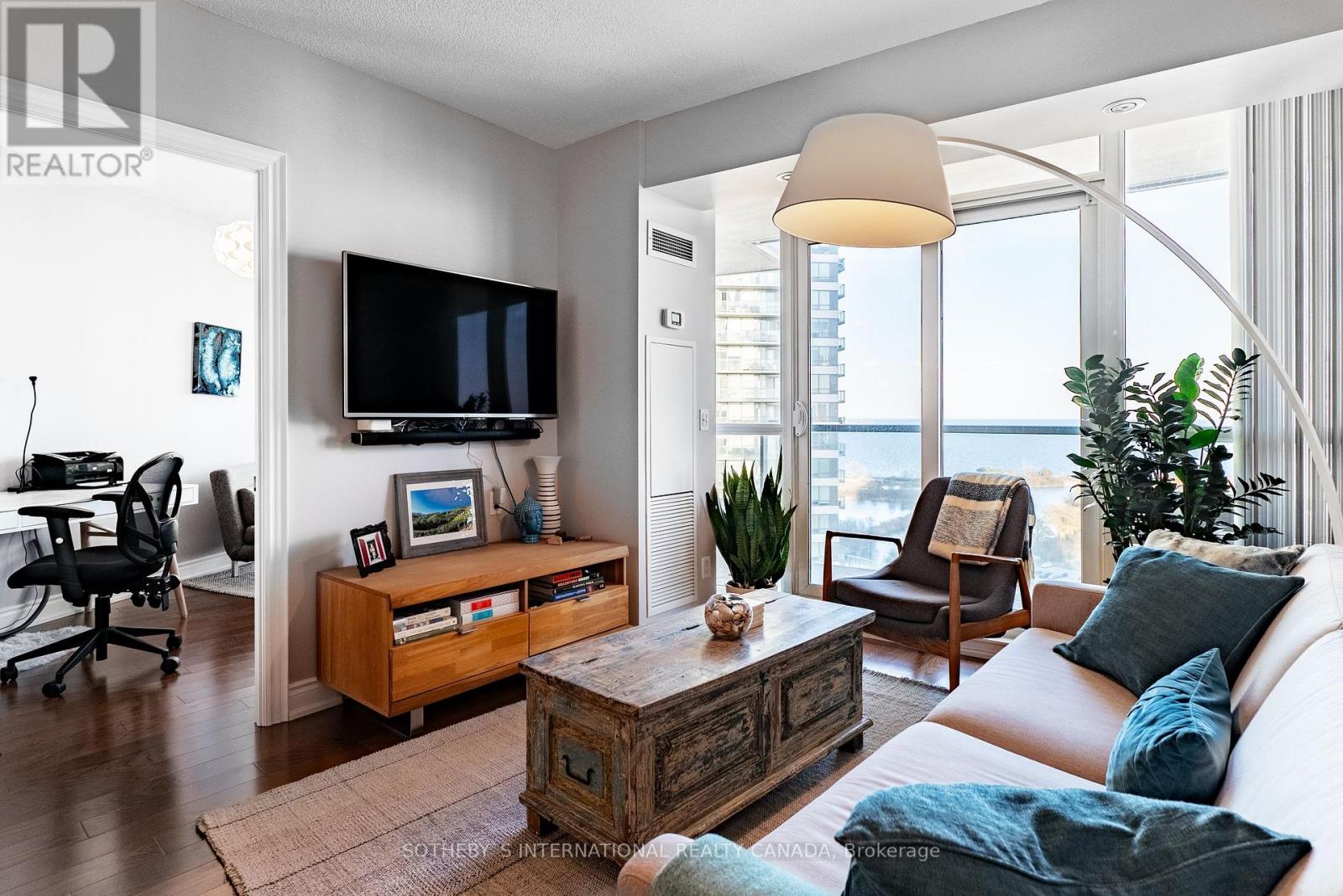 2007 - 15 Legion Road, Toronto, Ontario  M8V 0A9 - Photo 11 - W12083593