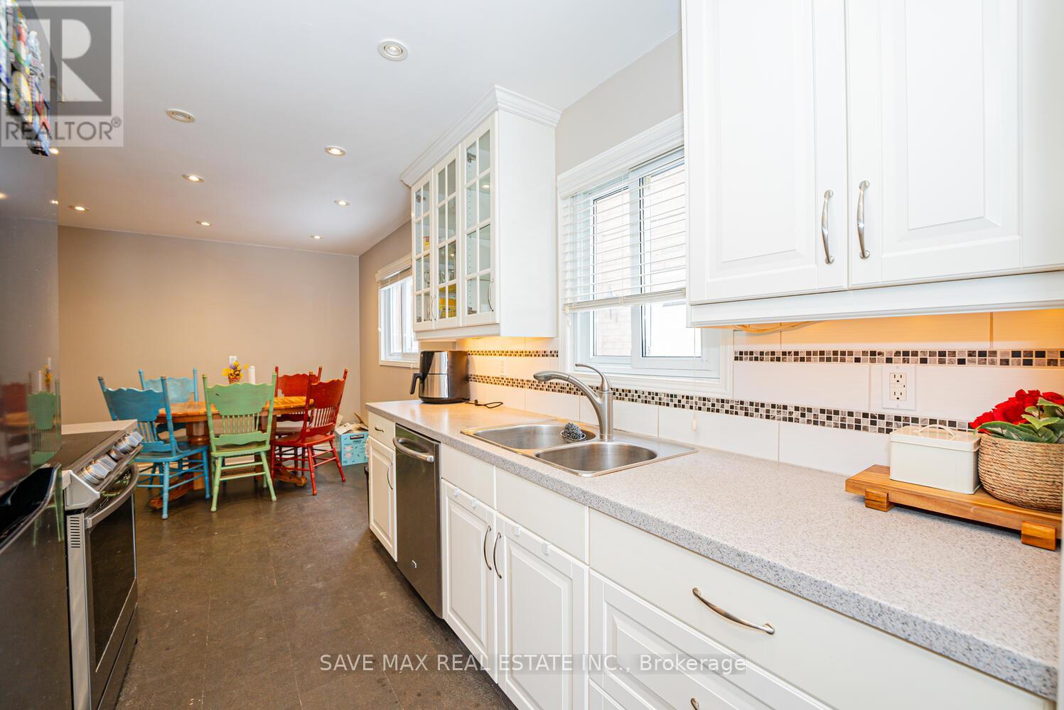 3154 Bracknell Crescent, Mississauga, Ontario  L5N 4W3 - Photo 18 - W12083628