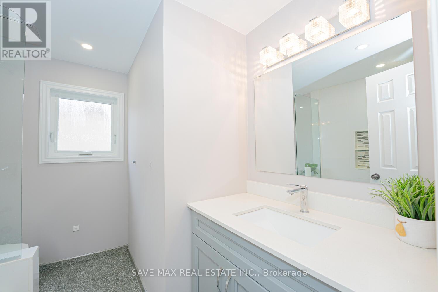 3154 Bracknell Crescent, Mississauga, Ontario  L5N 4W3 - Photo 39 - W12083628
