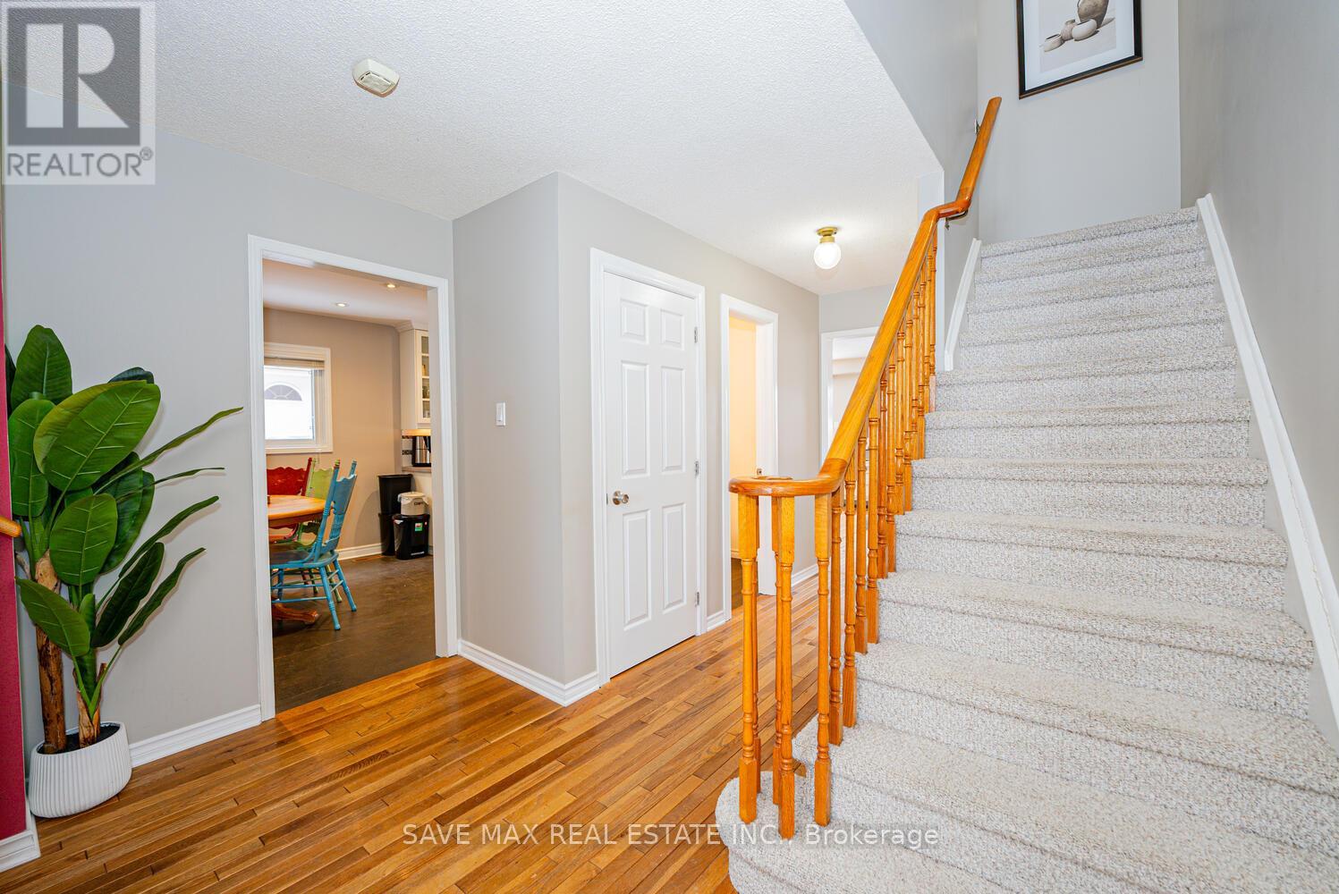 3154 Bracknell Crescent, Mississauga, Ontario  L5N 4W3 - Photo 7 - W12083628