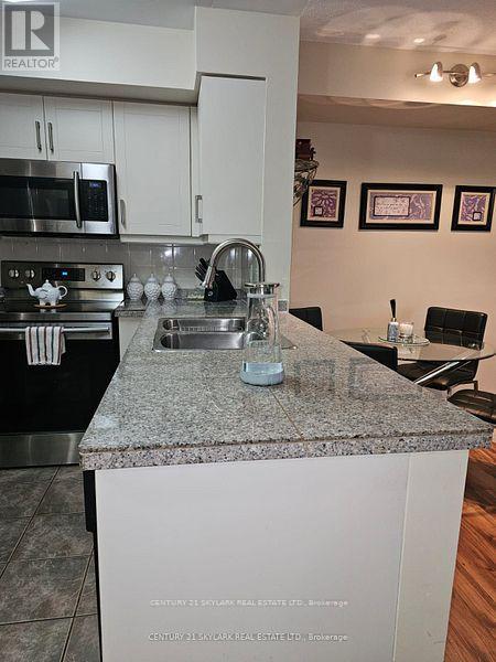 316 - 25 Via Rosedale Way, Brampton, Ontario  L6R 3J8 - Photo 25 - W12083657
