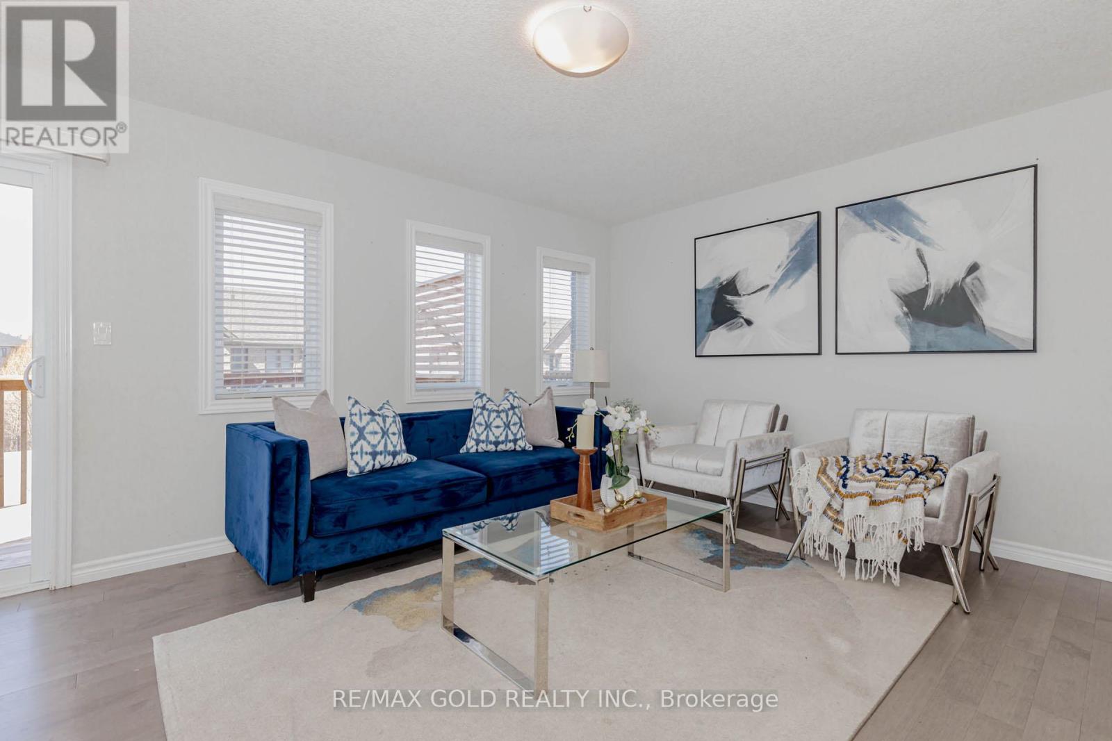 133 Hollybrook Trail, Kitchener, Ontario  N2R 0P1 - Photo 18 - X12083643