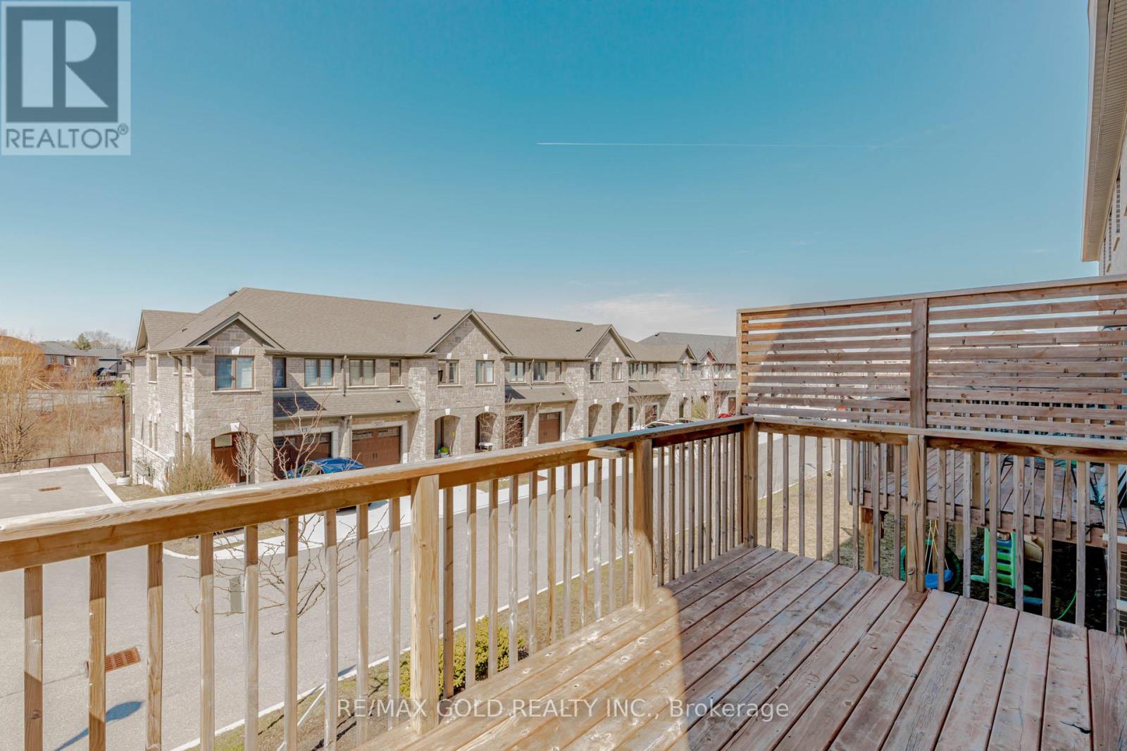 133 Hollybrook Trail, Kitchener, Ontario  N2R 0P1 - Photo 24 - X12083643