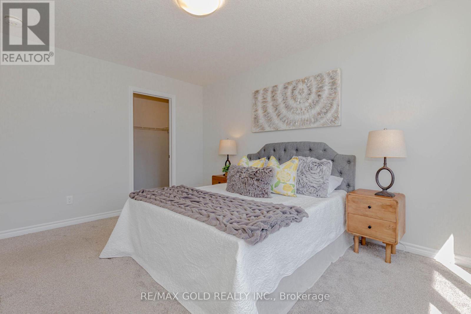 133 Hollybrook Trail, Kitchener, Ontario  N2R 0P1 - Photo 30 - X12083643