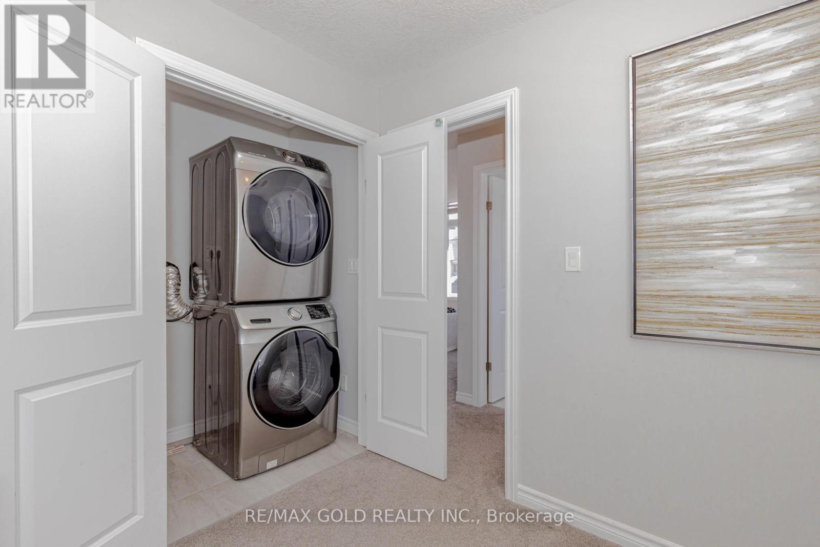 133 Hollybrook Trail, Kitchener, Ontario  N2R 0P1 - Photo 43 - X12083643