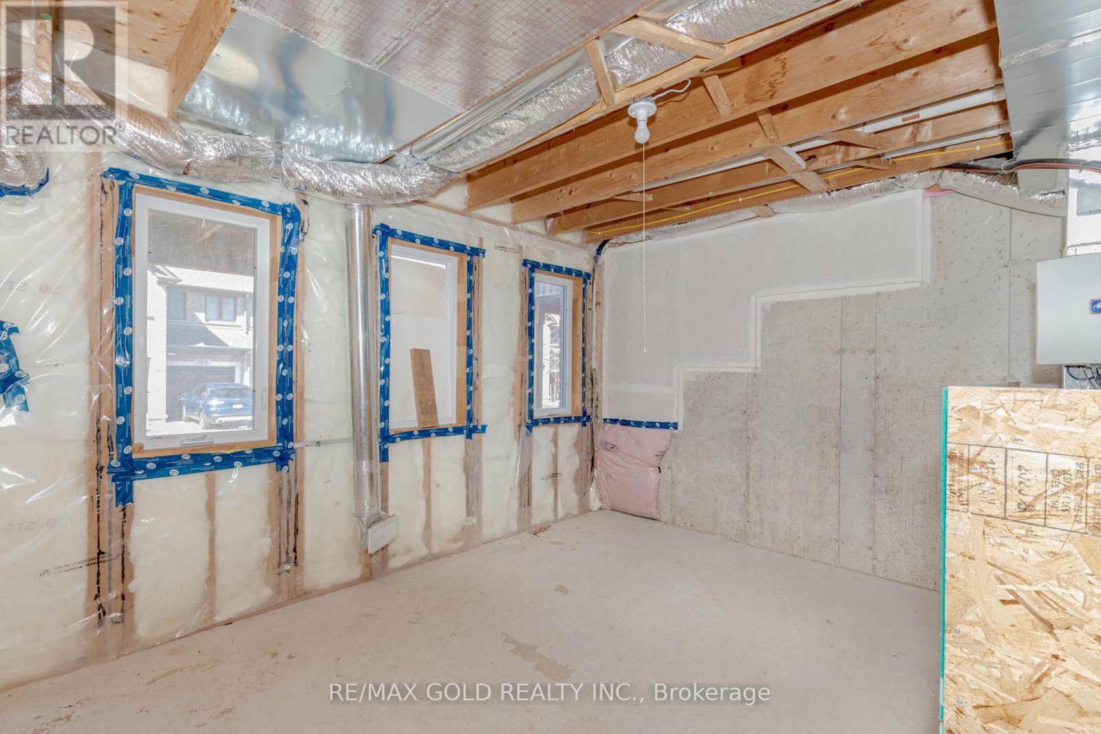 133 Hollybrook Trail, Kitchener, Ontario  N2R 0P1 - Photo 48 - X12083643