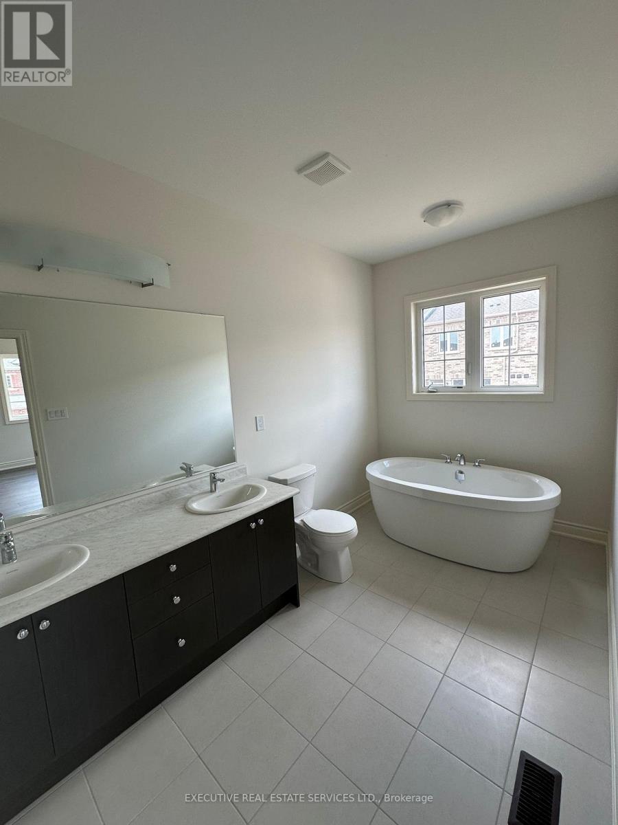 67 Bloomfield Crescent, Cambridge, Ontario  N1R 5S2 - Photo 24 - X12083680