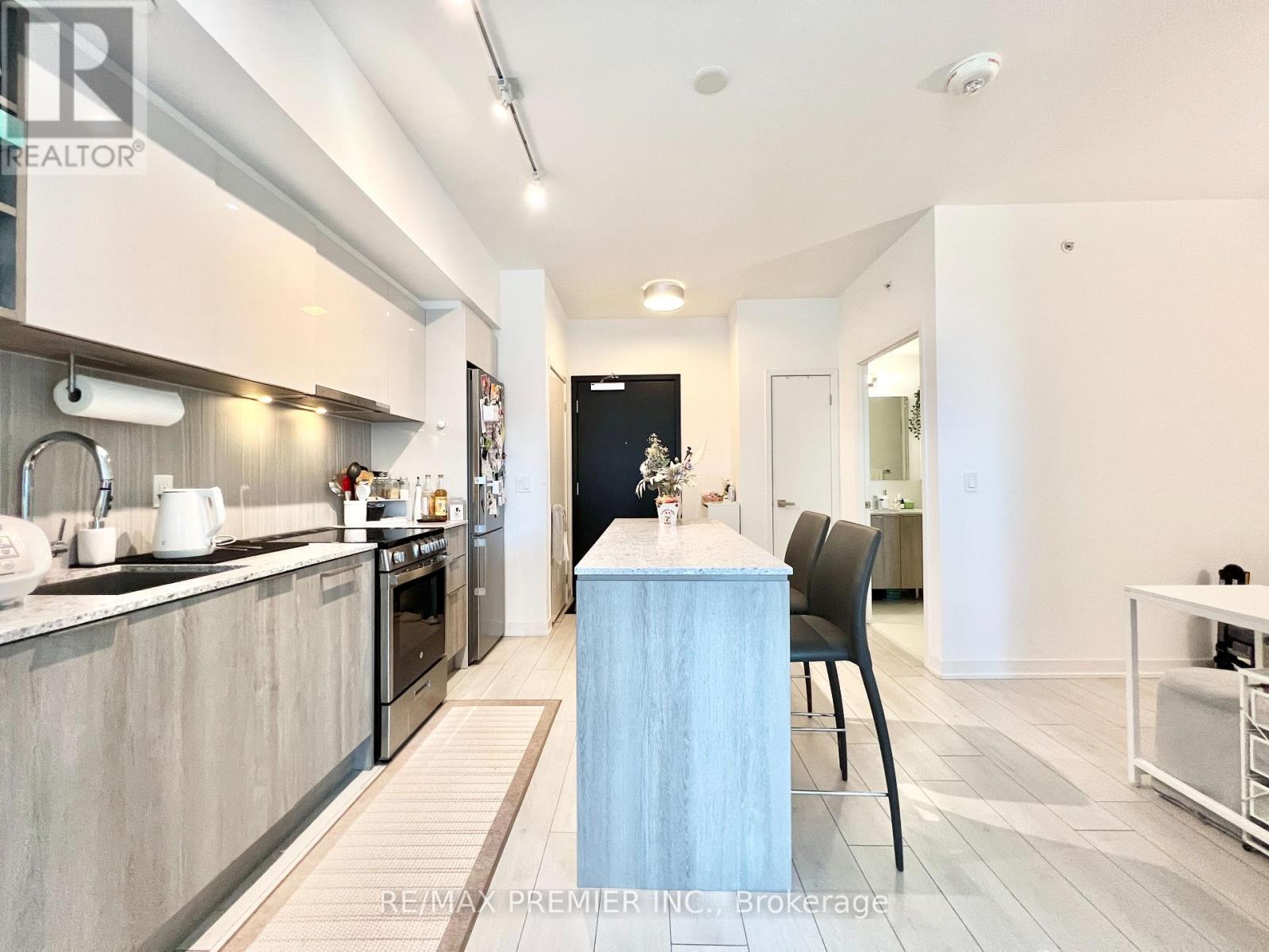 1207 - 31 Tippet Road, Toronto, Ontario  M3H 0C8 - Photo 5 - C12083725