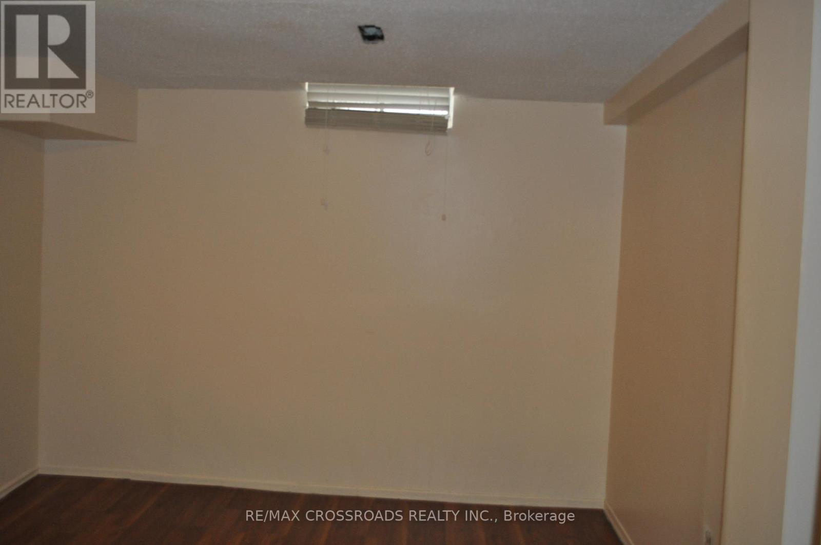 14 Glanvil Crescent, Toronto, Ontario  M1B 4S1 - Photo 3 - E12083682