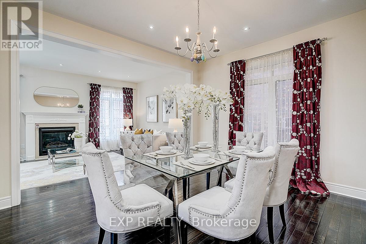 116 Dunlop Street, Richmond Hill, Ontario  L4C 0X1 - Photo 10 - N12083692