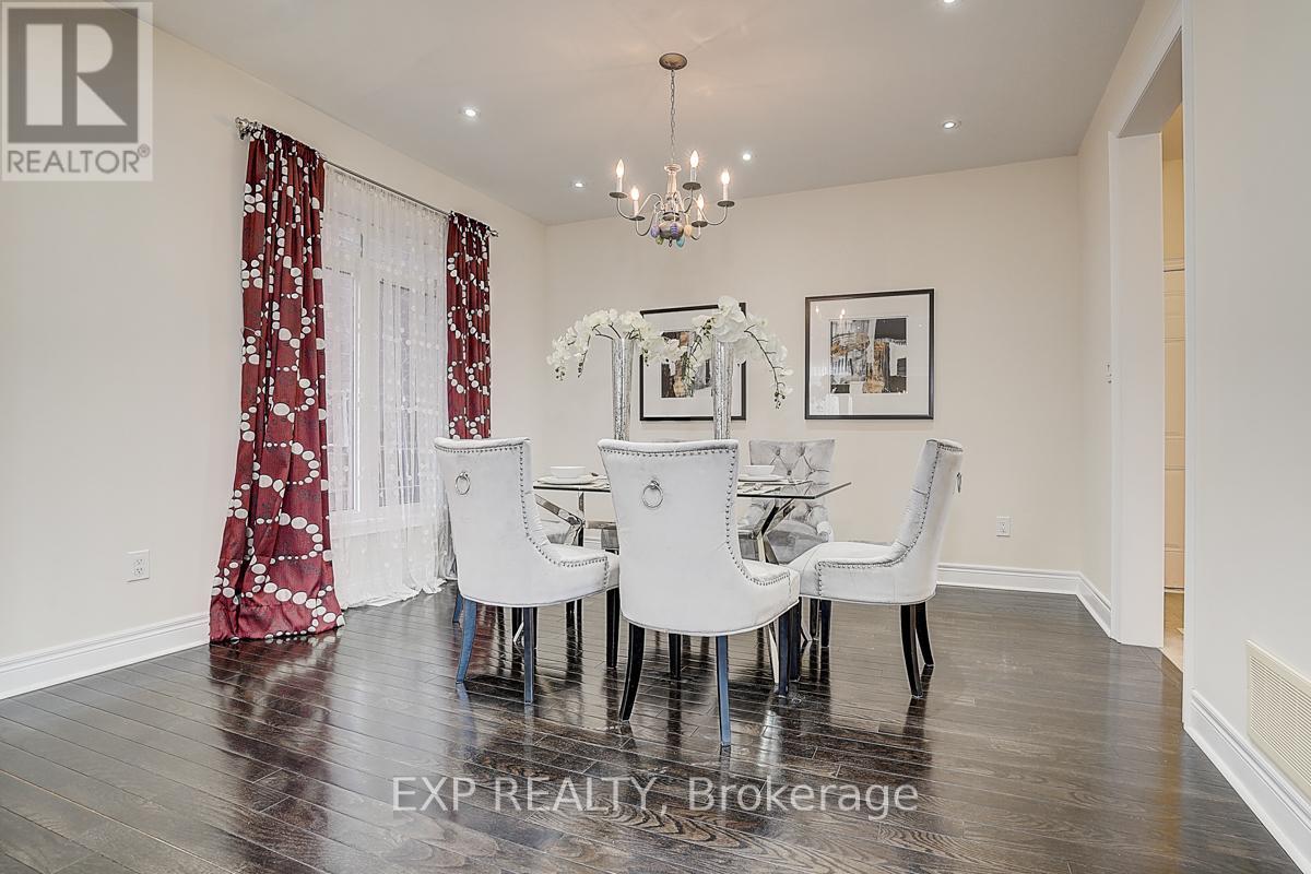 116 Dunlop Street, Richmond Hill, Ontario  L4C 0X1 - Photo 11 - N12083692