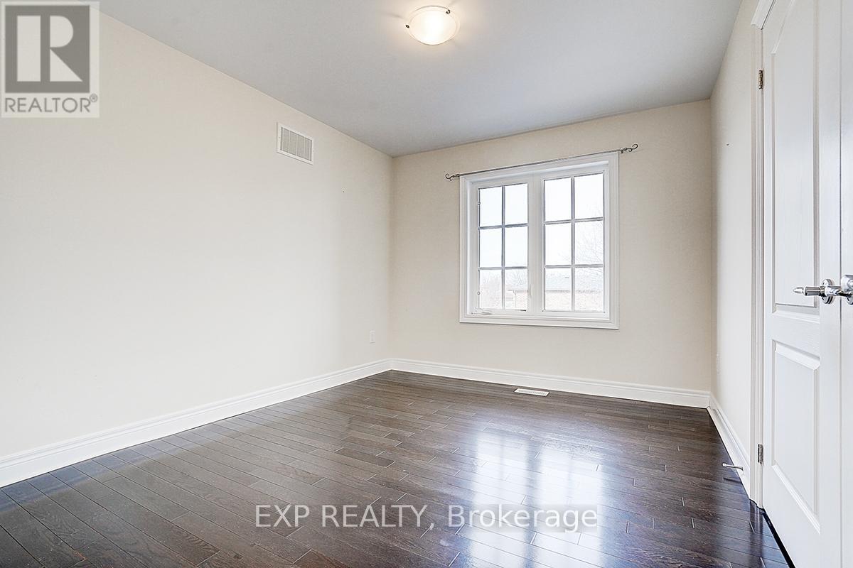 116 Dunlop Street, Richmond Hill, Ontario  L4C 0X1 - Photo 28 - N12083692
