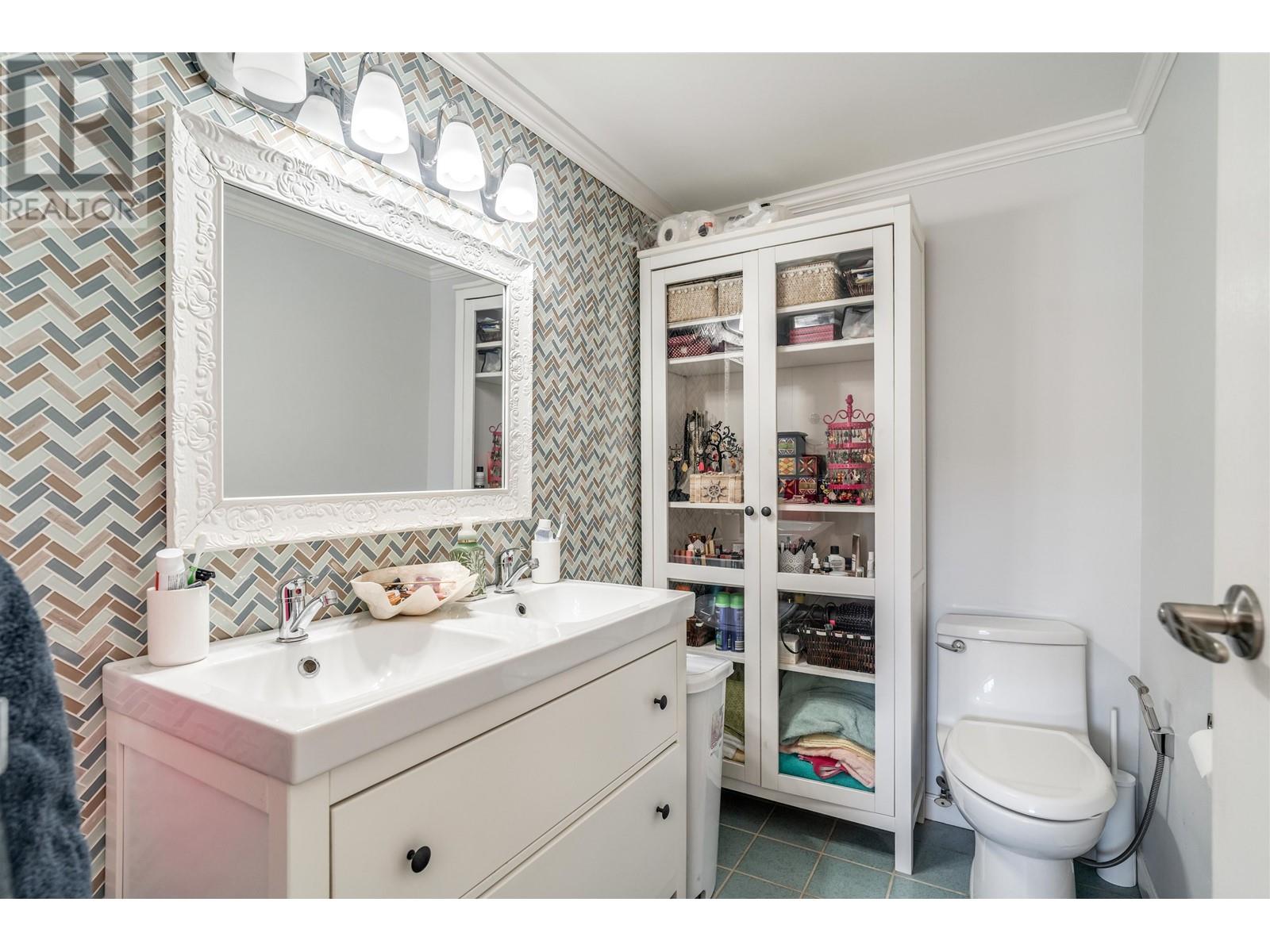 104 327 Ninth Street, New Westminster, British Columbia  V3M 3V8 - Photo 6 - R2990039