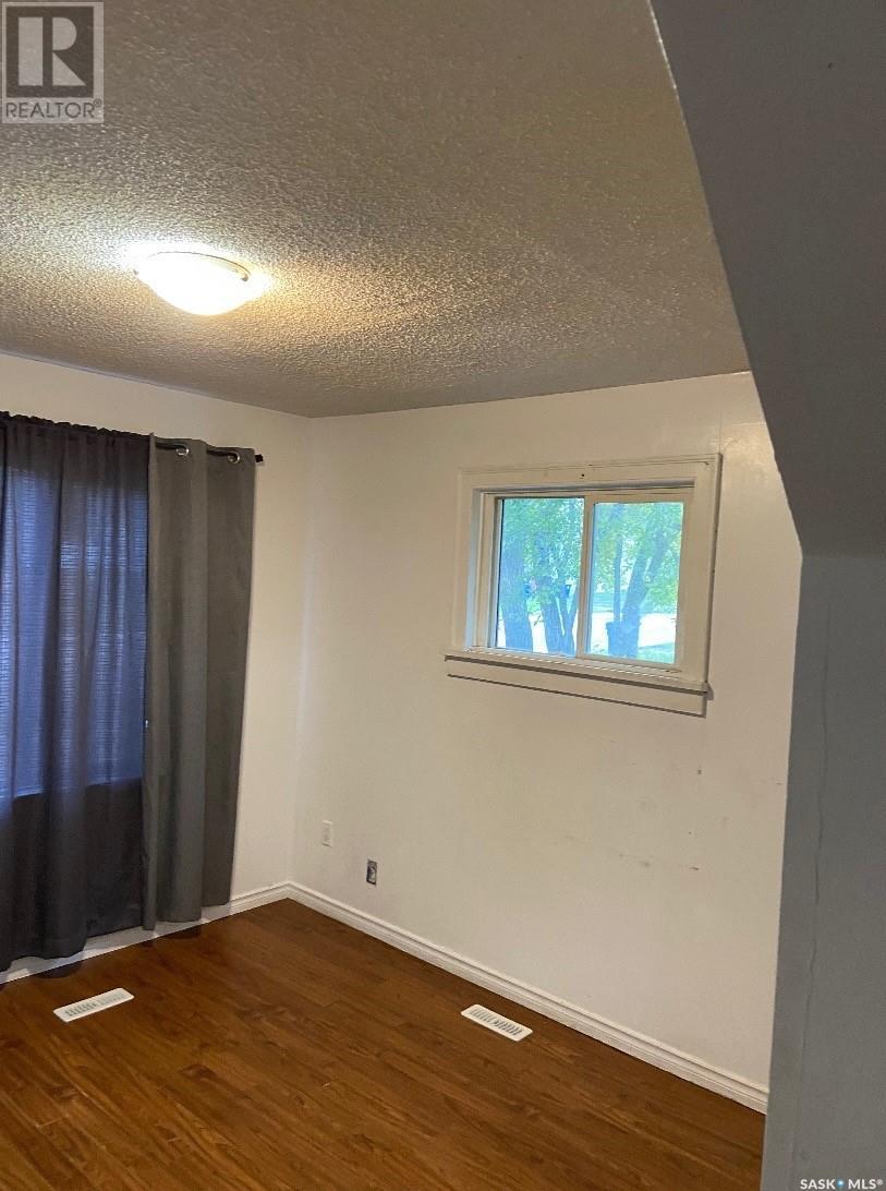 211 V Avenue S, Saskatoon, Saskatchewan  S7M 3E2 - Photo 5 - SK002795