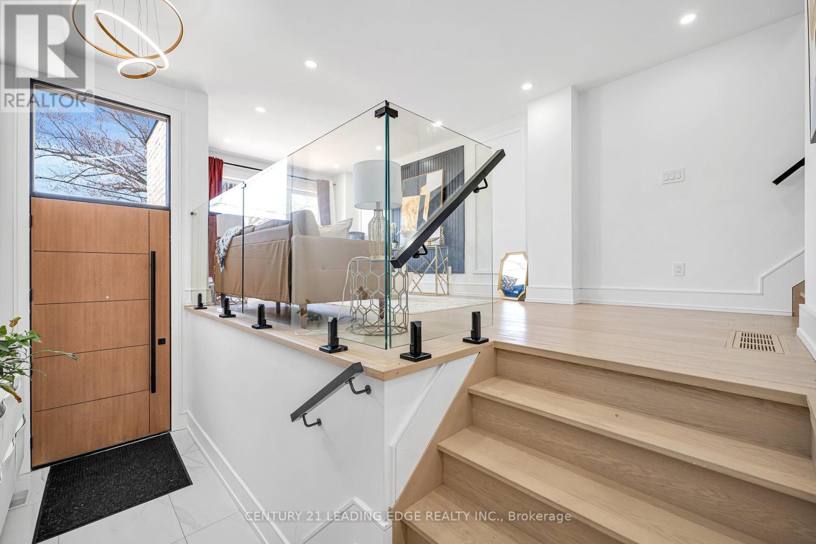 57a Jeavons Avenue, Toronto, Ontario  M1K 1T1 - Photo 6 - E12083837