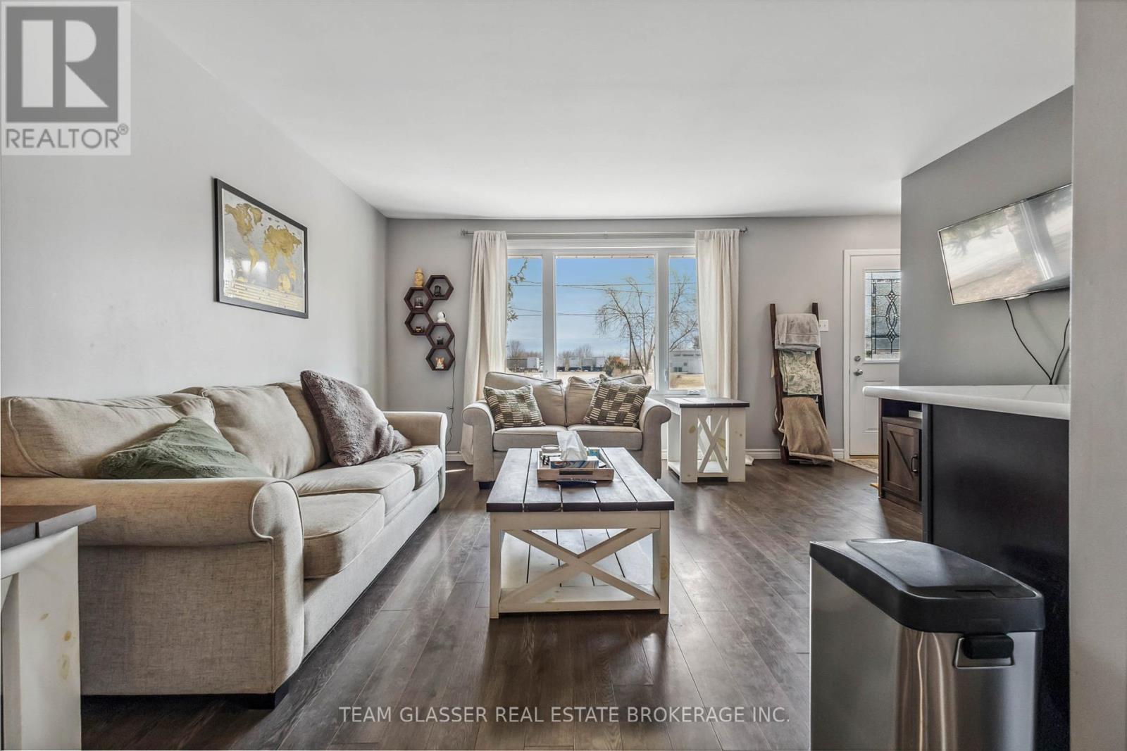 A - 246 Mckellar Street, Southwest Middlesex, Ontario  N0L 1M0 - Photo 10 - X12083921