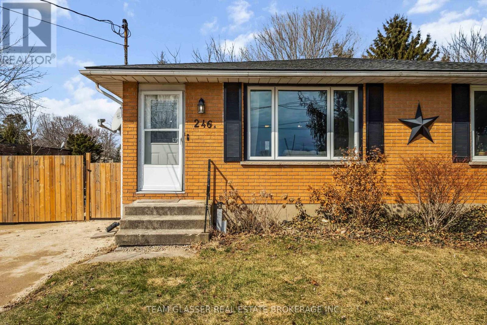 A - 246 Mckellar Street, Southwest Middlesex, Ontario  N0L 1M0 - Photo 4 - X12083921