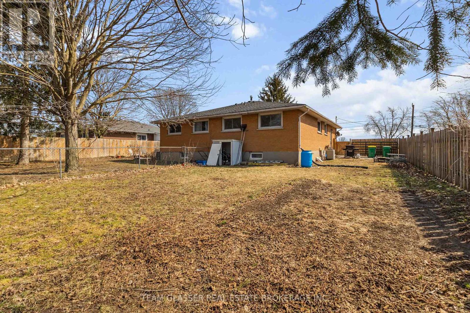 A - 246 Mckellar Street, Southwest Middlesex, Ontario  N0L 1M0 - Photo 48 - X12083921
