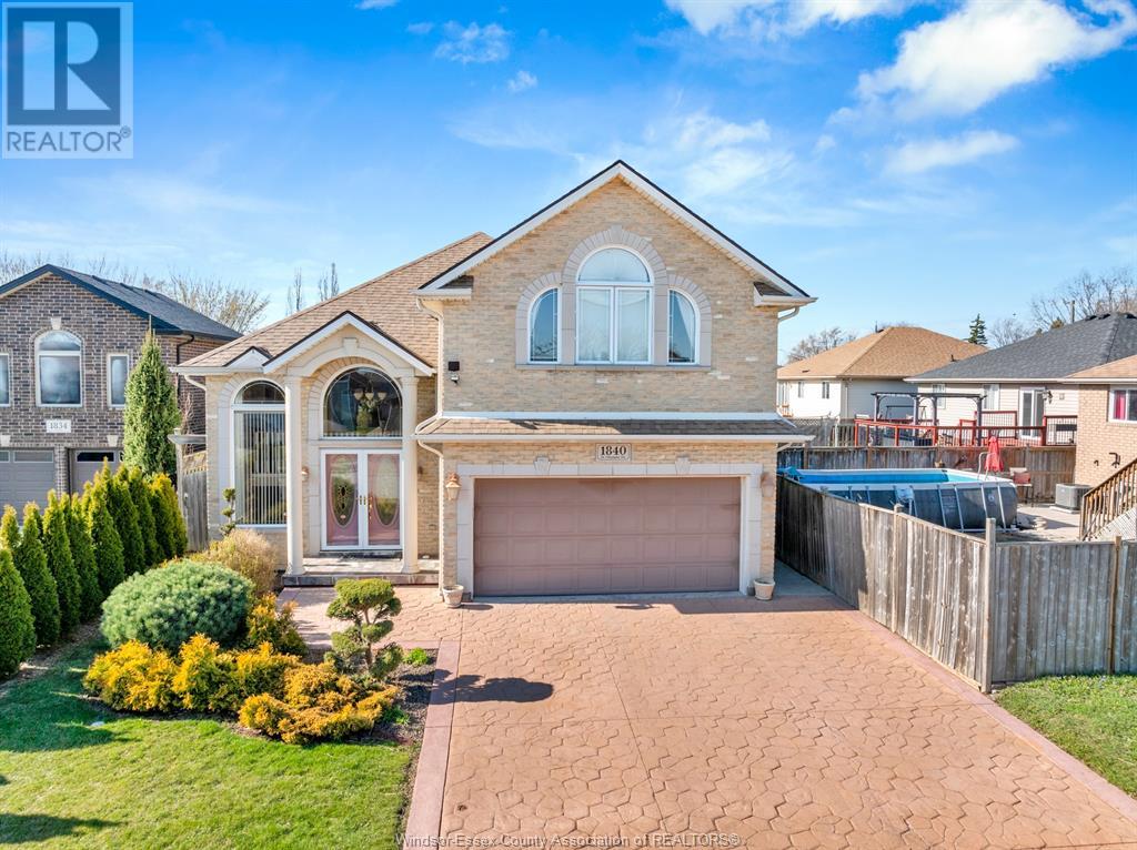 1840 St. Christopher Crt., windsor, Ontario