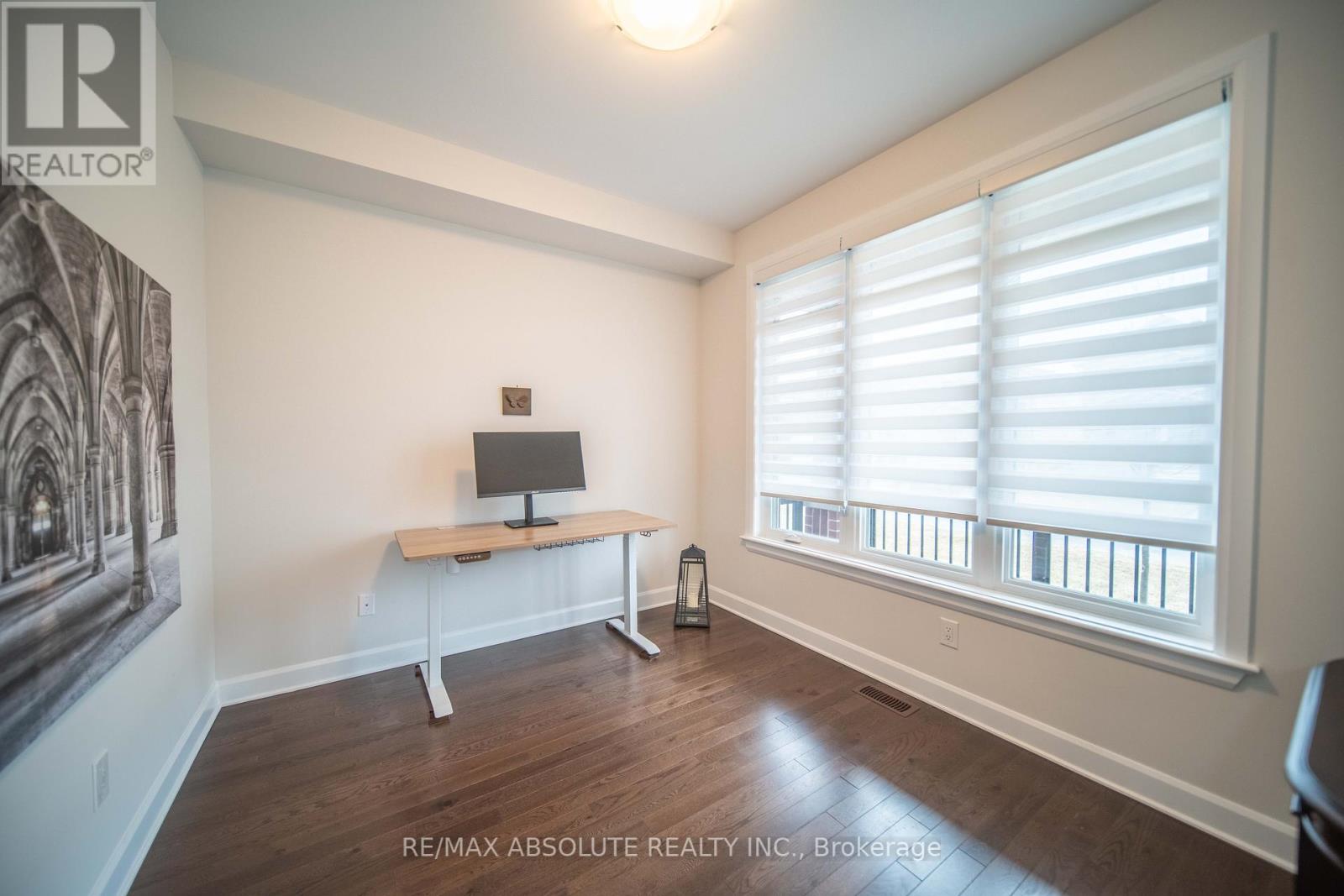 Property at 668 PARKVIEW TERRACE image 5