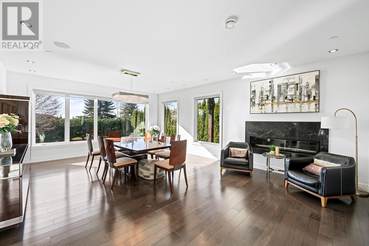 Property at 985 EYREMOUNT DRIVE image 5
