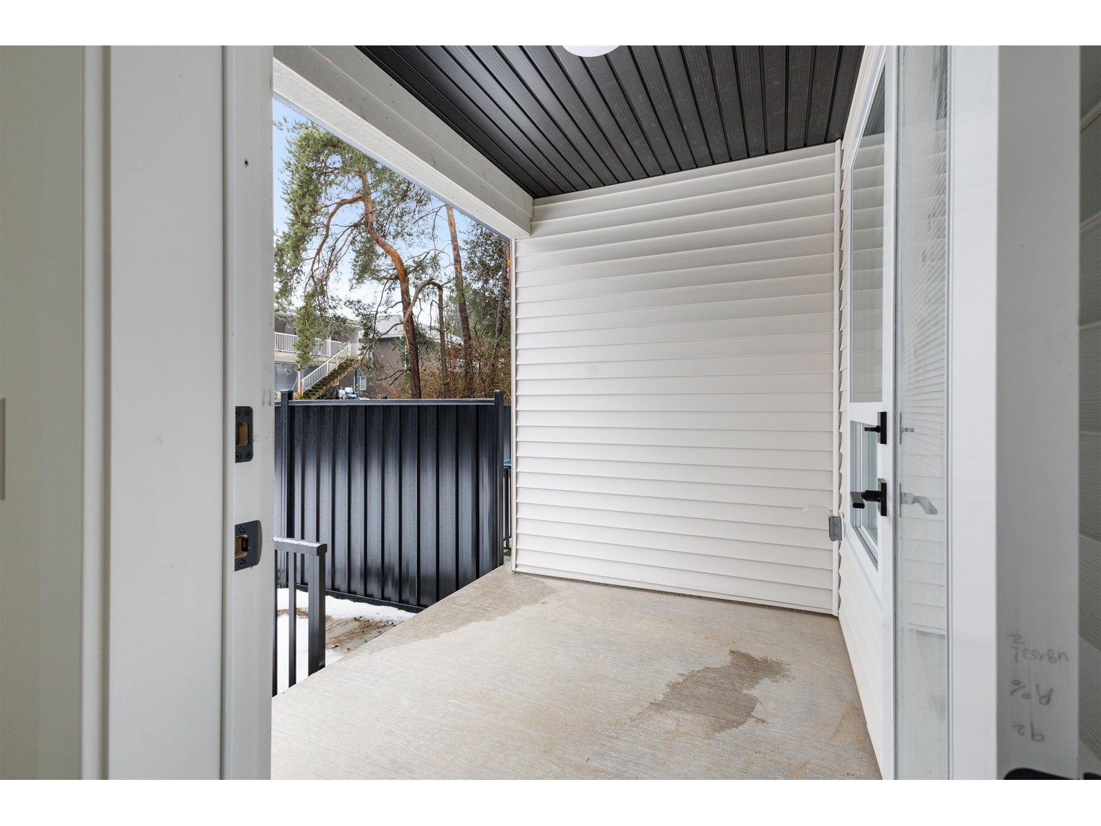 32506 Higginbottom Court, Mission, British Columbia  V2V 2T7 - Photo 12 - R2989802