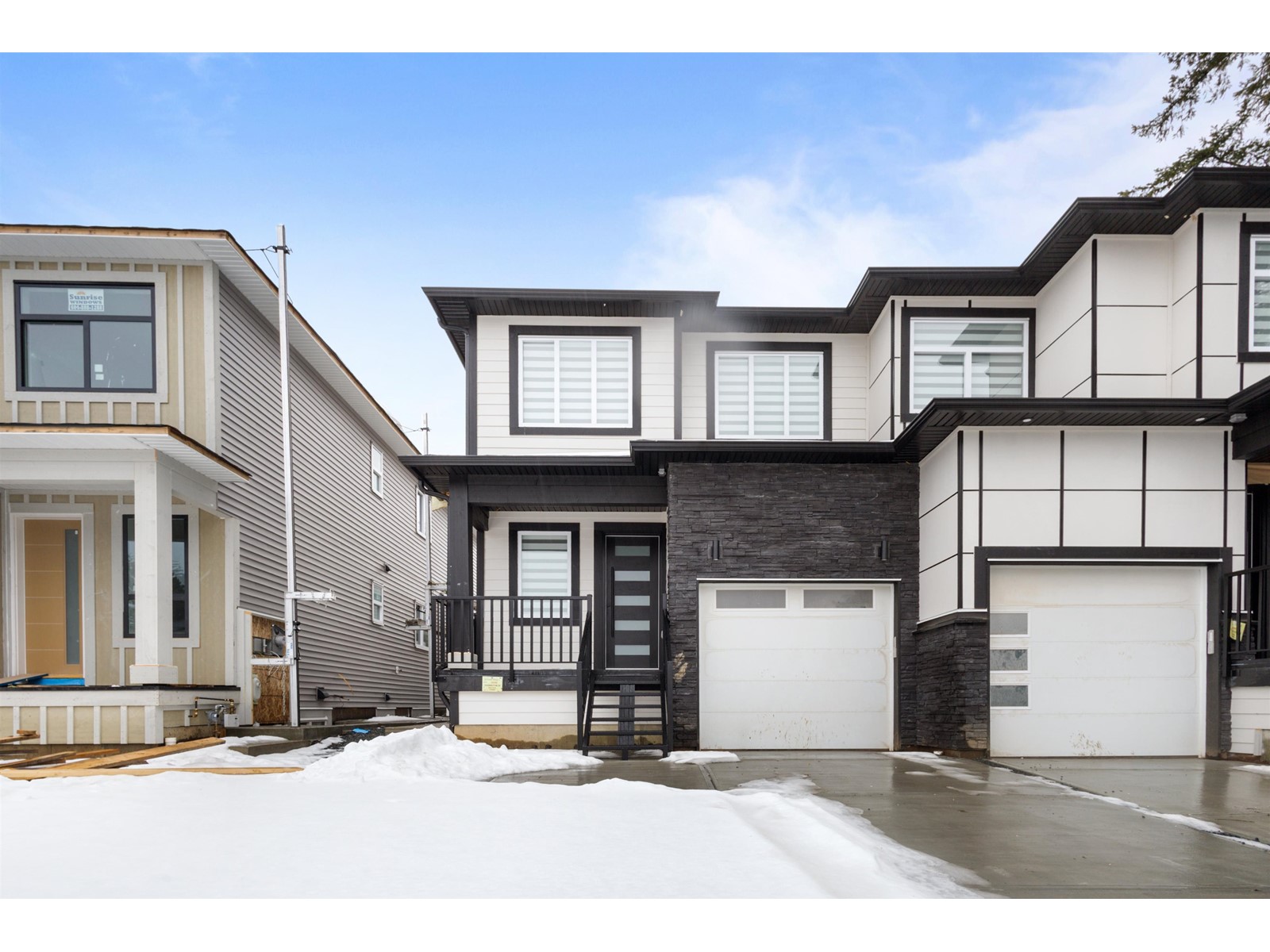 32506 Higginbottom Court, Mission, British Columbia  V2V 2T7 - Photo 2 - R2989802