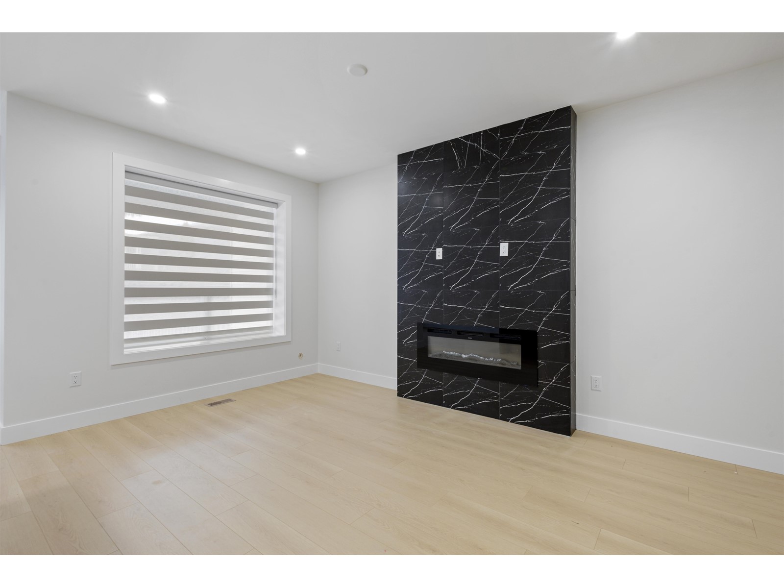 32506 Higginbottom Court, Mission, British Columbia  V2V 2T7 - Photo 14 - R2989802