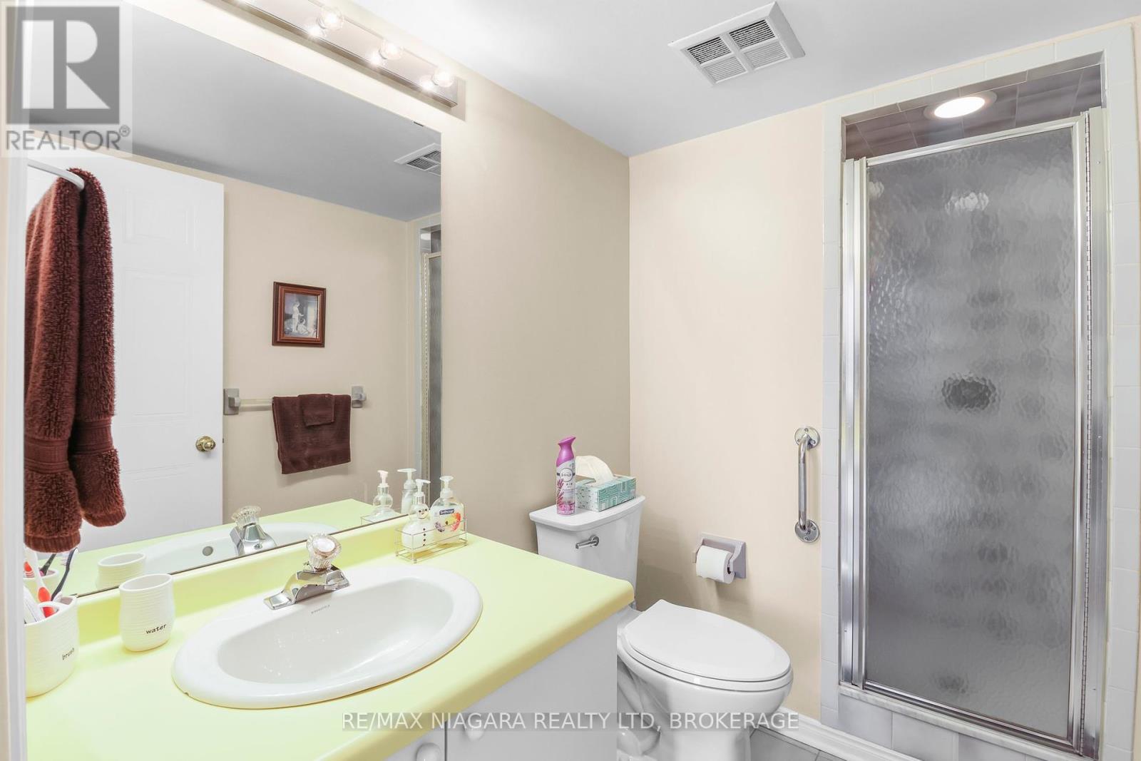 303 - 5100 Dorchester Road, Niagara Falls, Ontario  L2E 7H4 - Photo 24 - X12082459