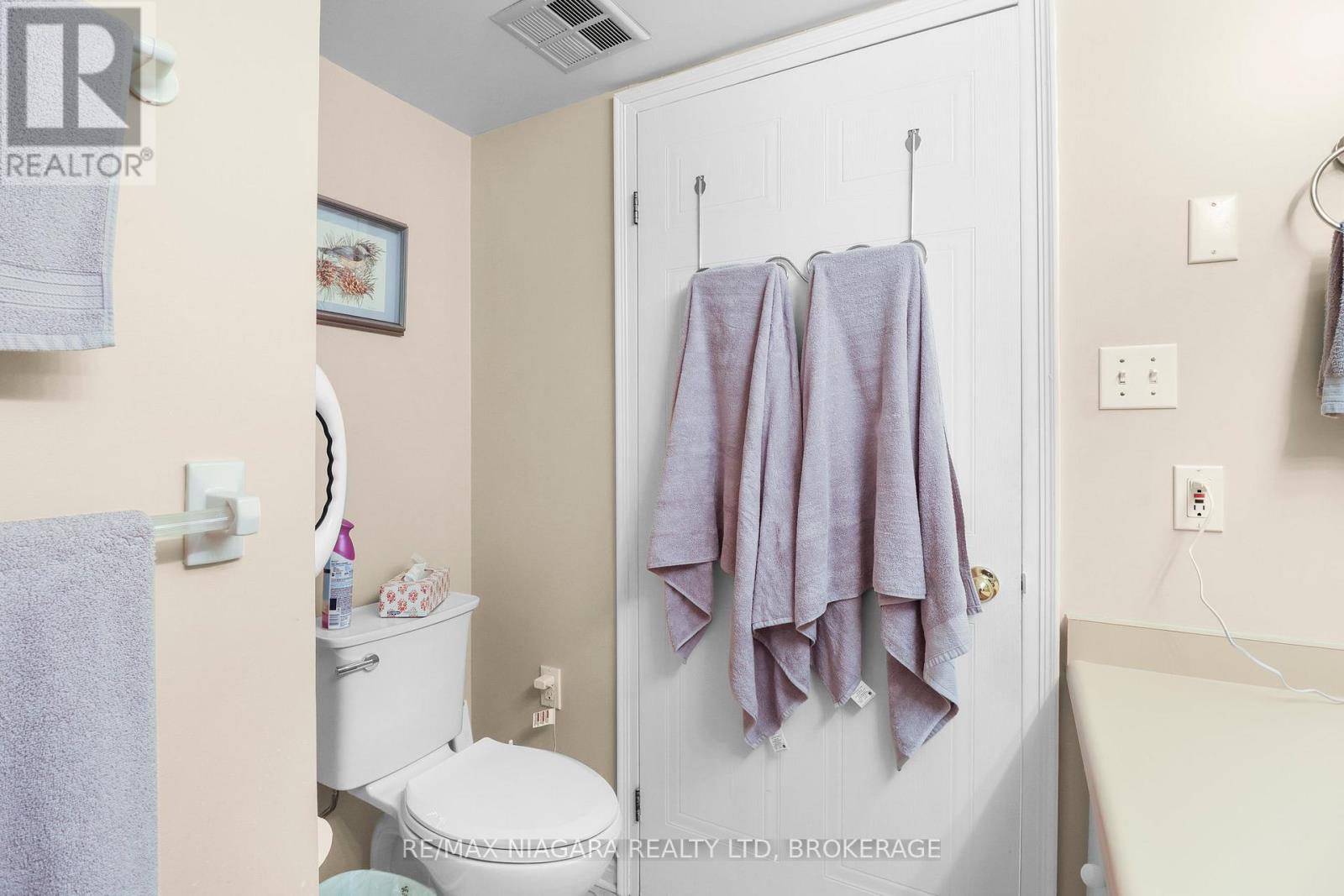 303 - 5100 Dorchester Road, Niagara Falls, Ontario  L2E 7H4 - Photo 28 - X12082459
