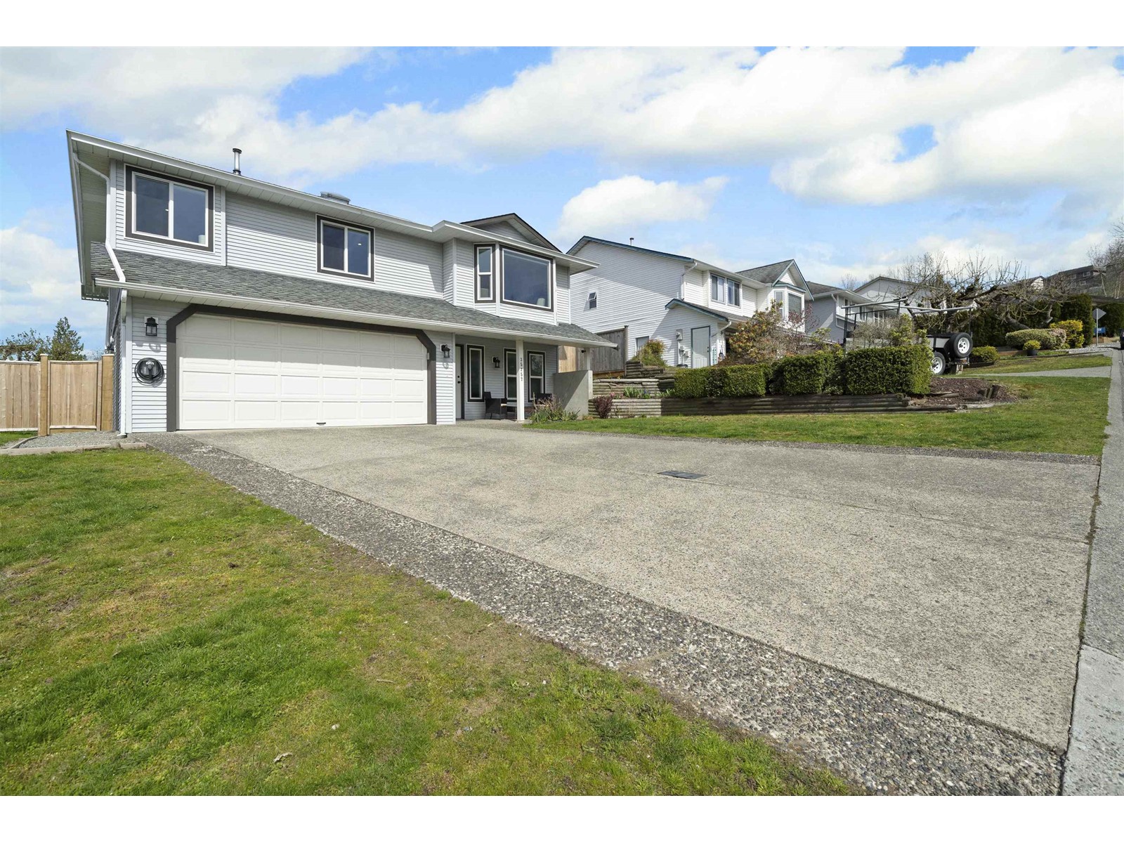 Property at 35257 MCKINLEY DRIVE image 2