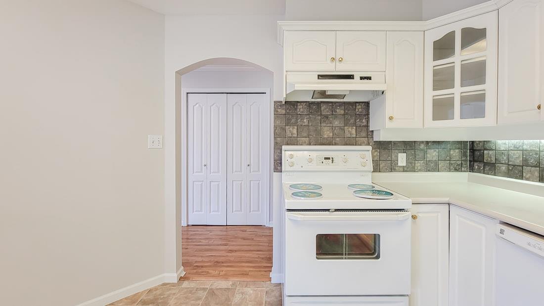 302 17727 58 Avenue, Surrey, British Columbia  V3S 1L5 - Photo 10 - R2989779