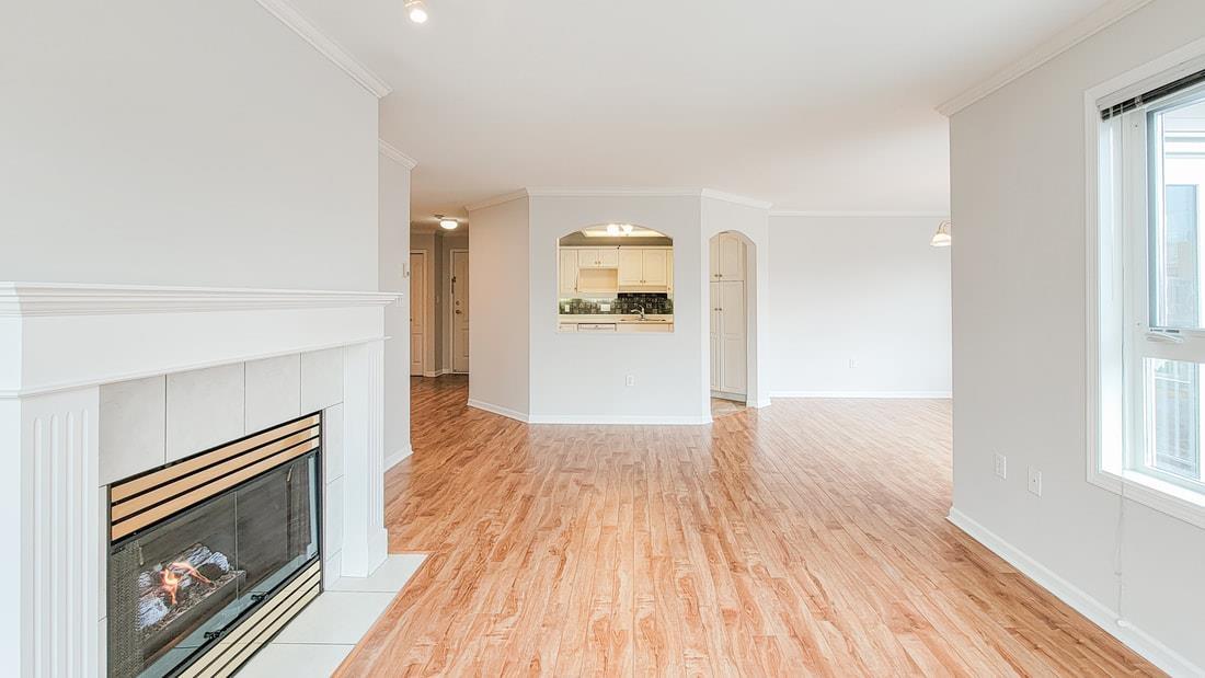 302 17727 58 Avenue, Surrey, British Columbia  V3S 1L5 - Photo 4 - R2989779