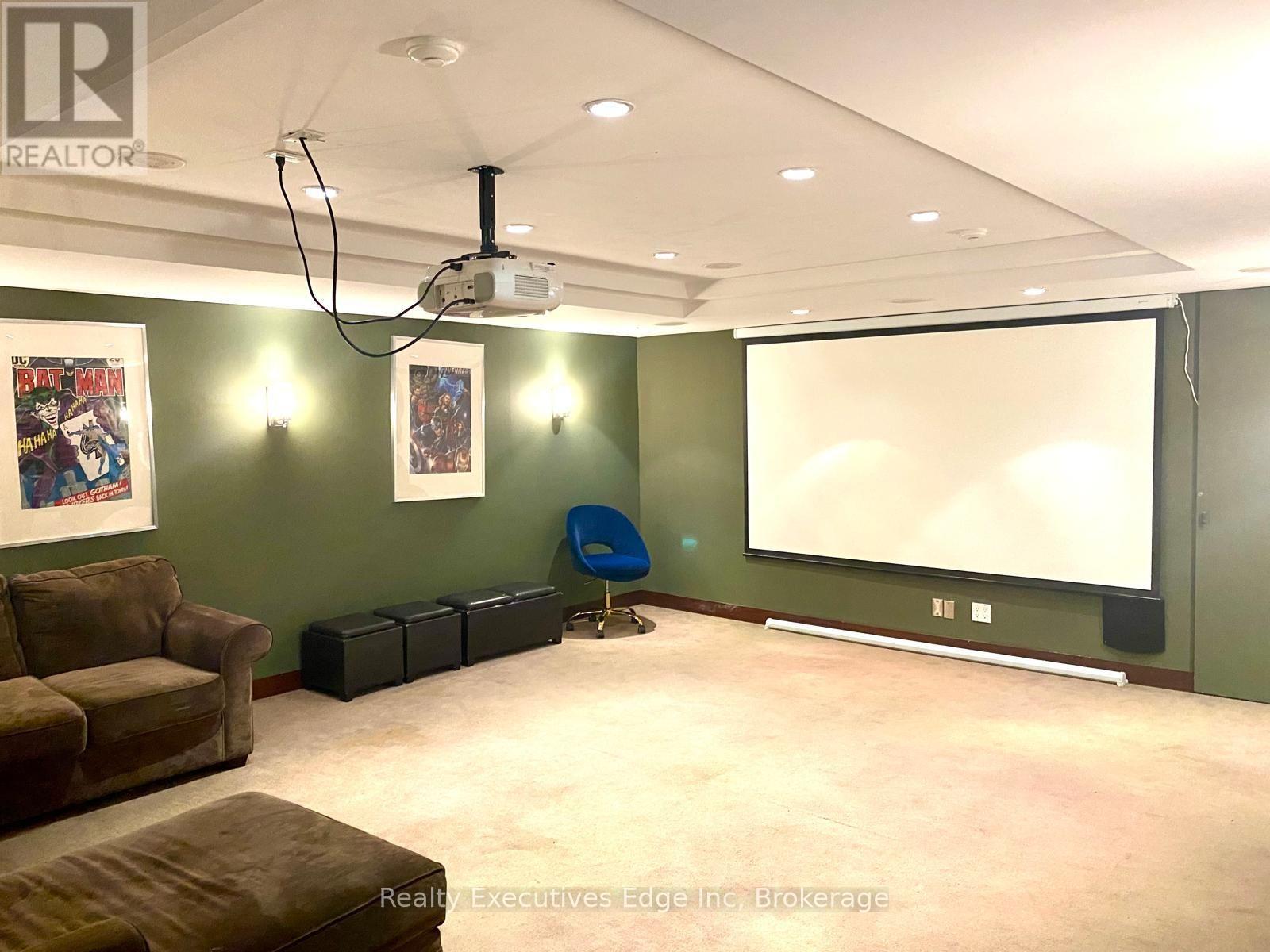 1906 - 220 Burnhamthorpe Road W, Mississauga, Ontario  L5B 4N4 - Photo 18 - W12083958